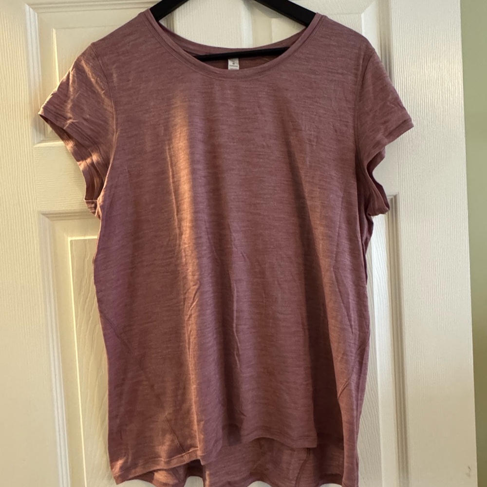 lululemon short sleeve running shirt size 12 - mauve/pink colour